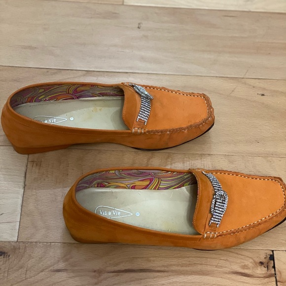 Pumpkin Vis a Vie Loafer - Picture 5 of 7